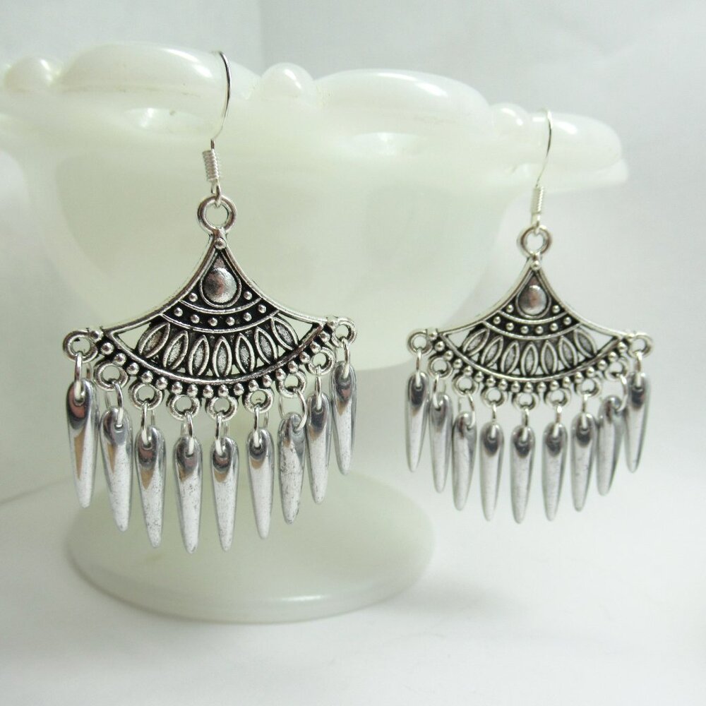 Unique statement fan dangle earrings - Picture 10 of 11
